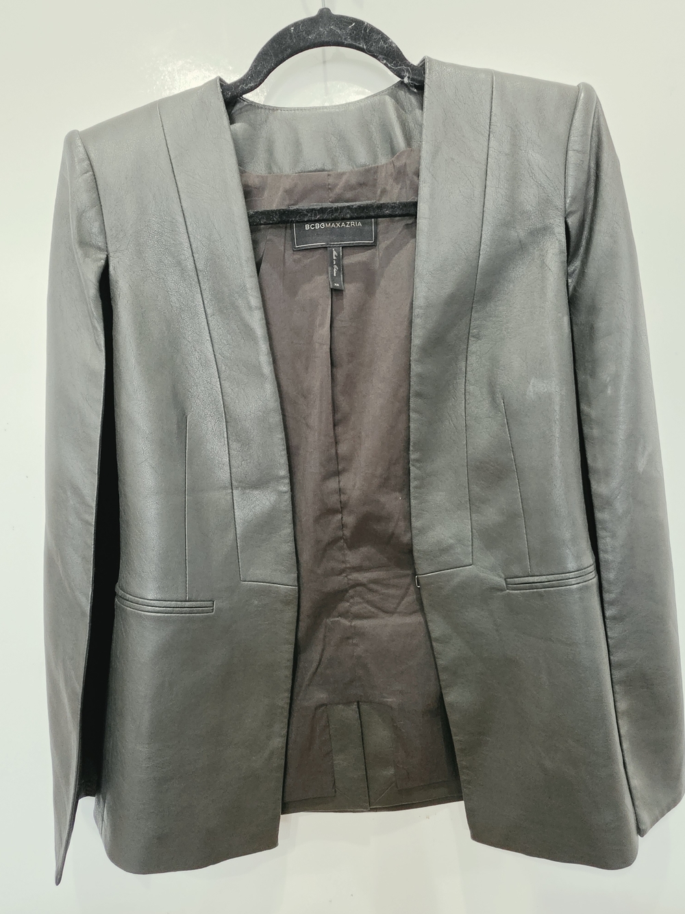 BCBGMAXAZRIA Upas Faux Leather Cape Blazer NWOT Statement Jacket Size XS